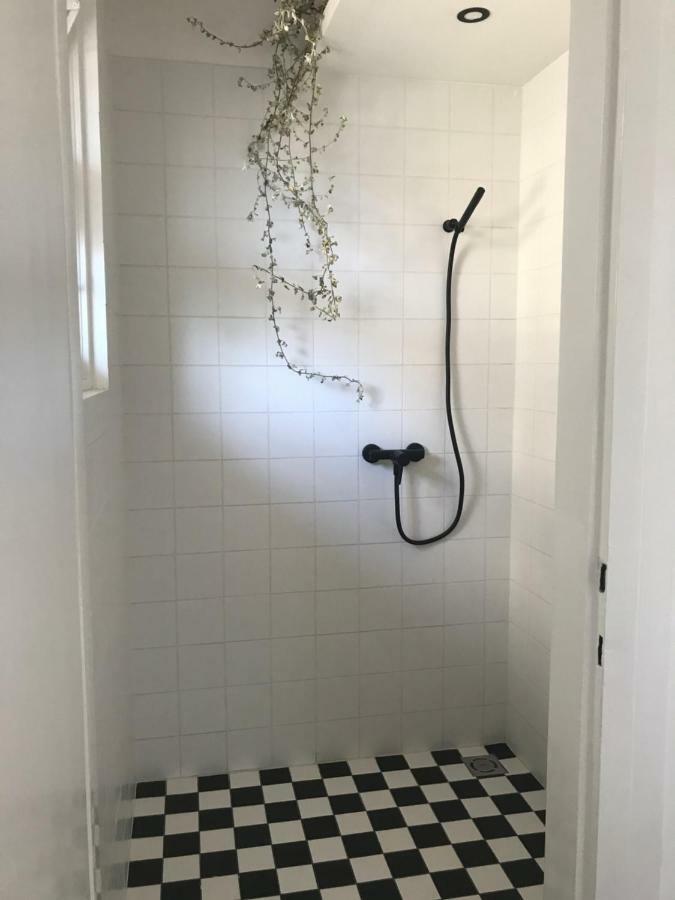 Spacious Bauhaus Icon Flat With Fitness Room In Central Buda, Close To The River And Margaret Island บูดาเปสต์ ภายนอก รูปภาพ
