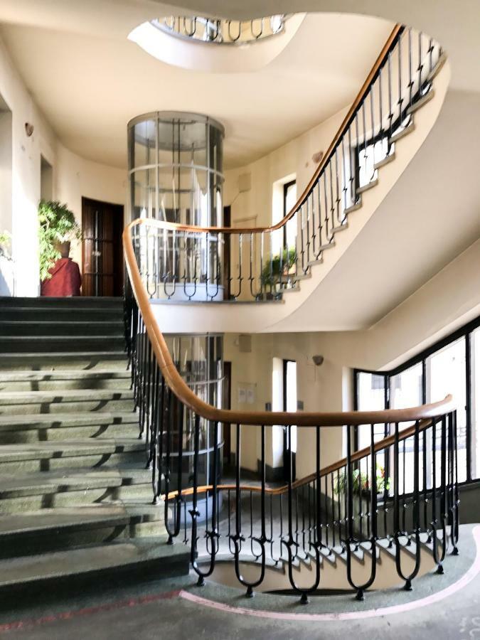 Spacious Bauhaus Icon Flat With Fitness Room In Central Buda, Close To The River And Margaret Island บูดาเปสต์ ภายนอก รูปภาพ