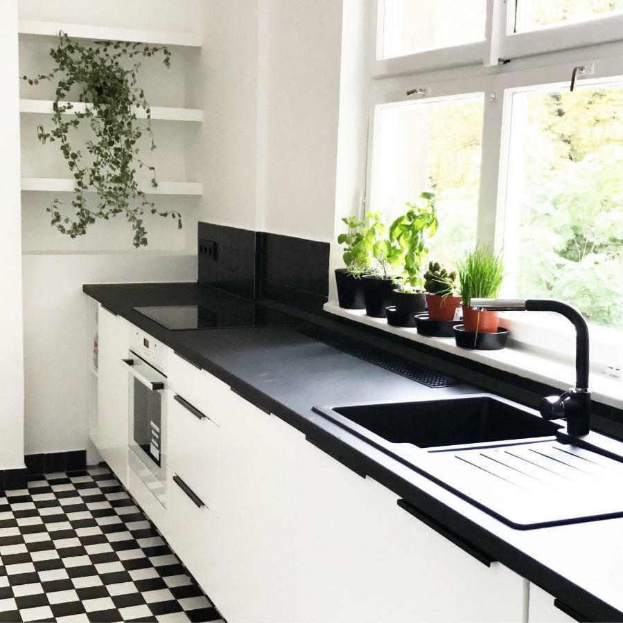 Spacious Bauhaus Icon Flat With Fitness Room In Central Buda, Close To The River And Margaret Island บูดาเปสต์ ภายนอก รูปภาพ