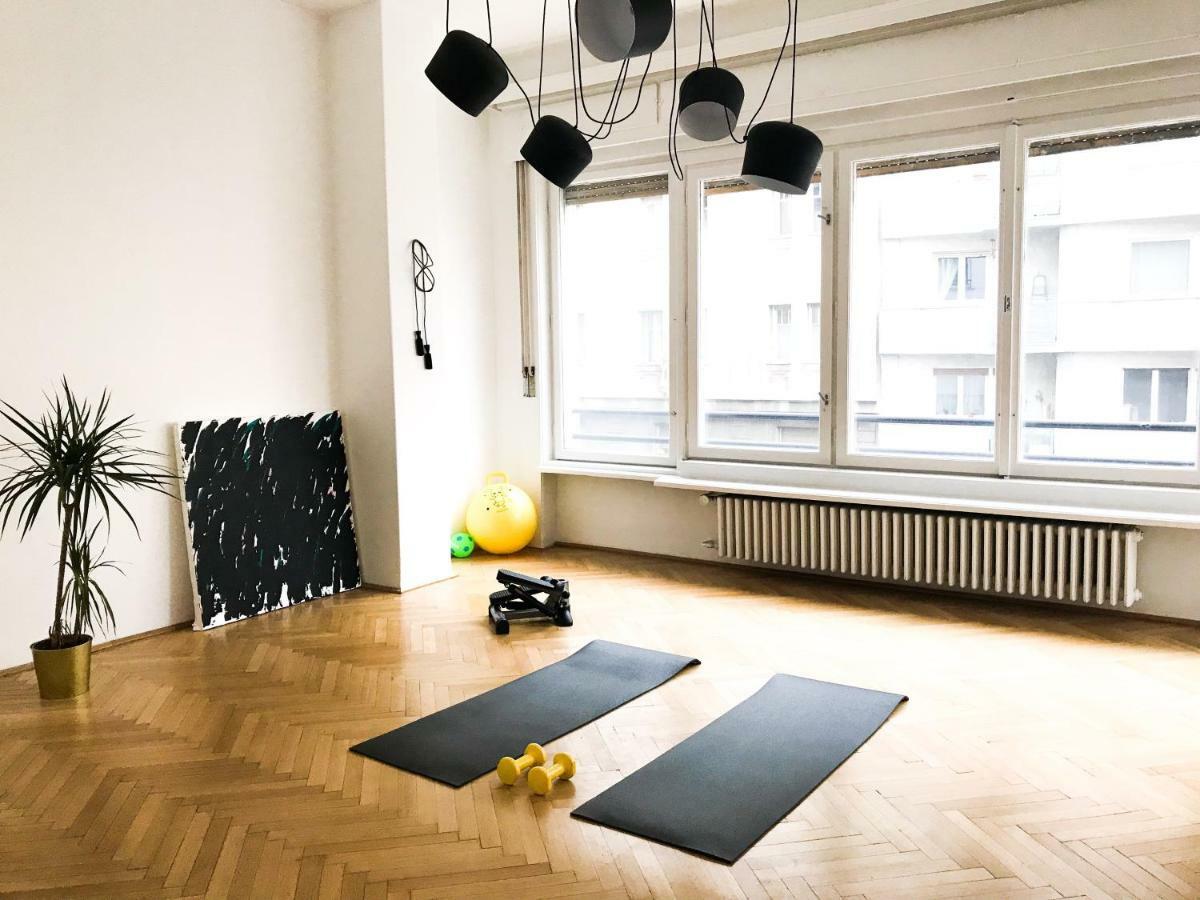 Spacious Bauhaus Icon Flat With Fitness Room In Central Buda, Close To The River And Margaret Island บูดาเปสต์ ภายนอก รูปภาพ